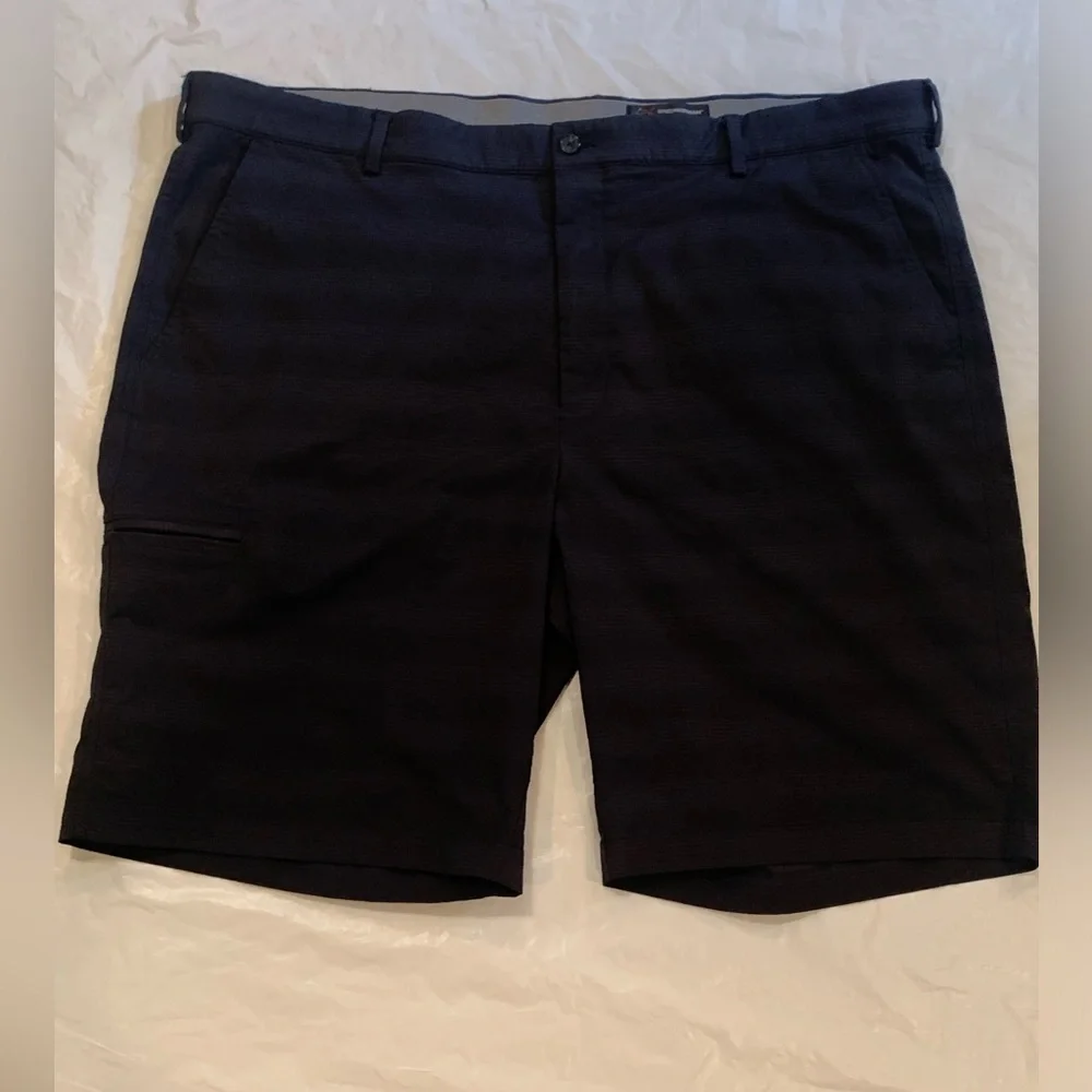 Greg Norman Men’s Black Shorts Size 42x10 Golfing, Fishing, Hiking